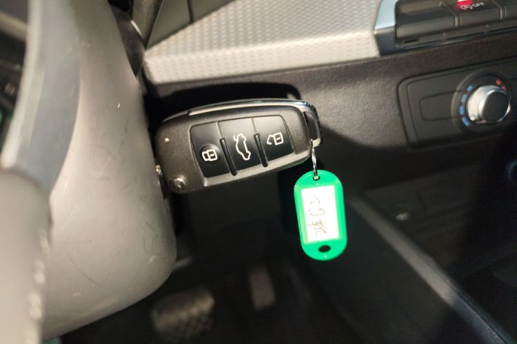 Q2L 2021 car image #9