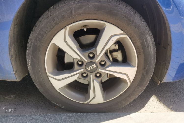 Kia K3 2020 car image #9