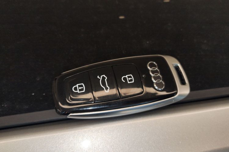 Audi A6L 2020 #9 Audi A6L 2020 car image #9