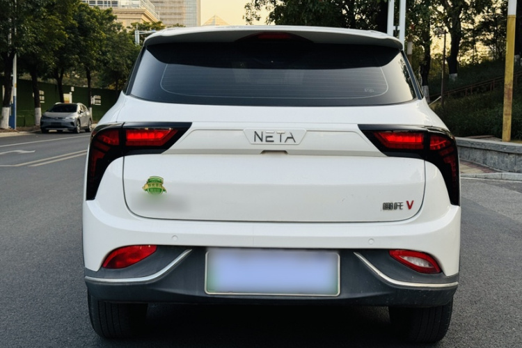 哪吒汽车 哪吒V 2023 #9 哪吒汽车 哪吒V 2023 汽车图片 #9