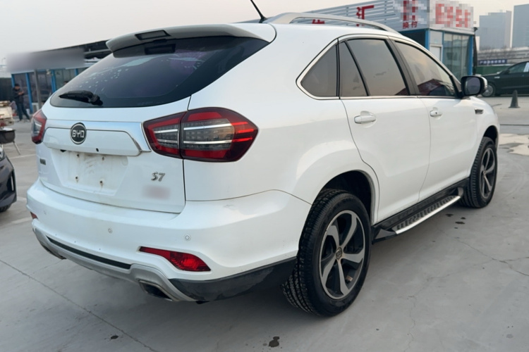 BYD S7 2017 car image #9