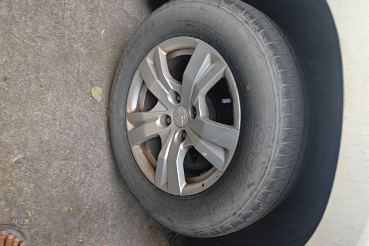 Peugeot 2008 2017 car image #9