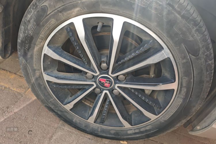 Roewe i5 2021 #9 Roewe i5 2021 car image #9