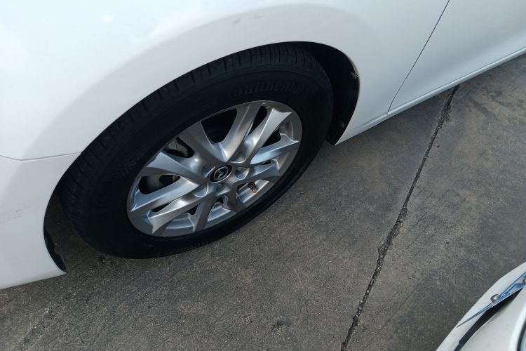 Mazda 3 Axela 2018 imagem de carro #9