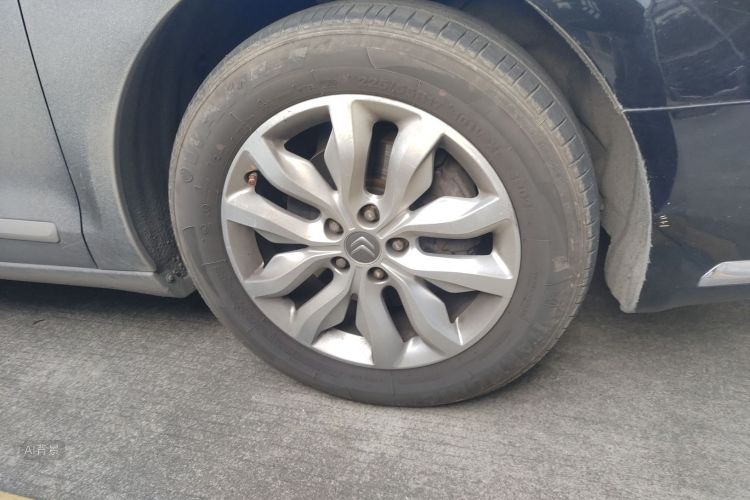 Citroen C5 2013 car image #9