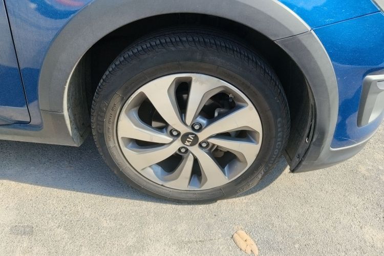 Kia Rio Cross 2018 car image #9