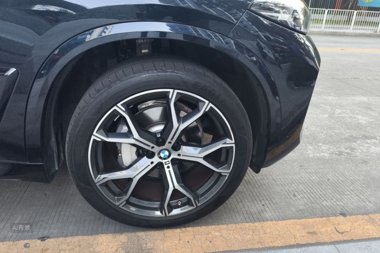 BMW X5 2024 immagine di auto #9