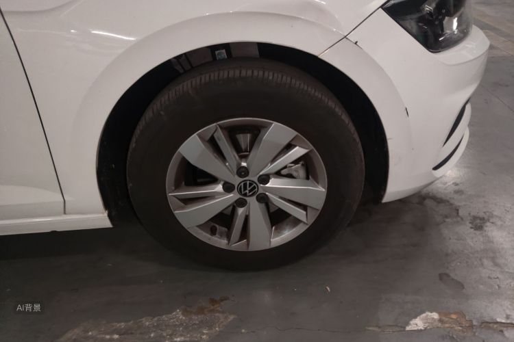 Polo 2023 car image #9