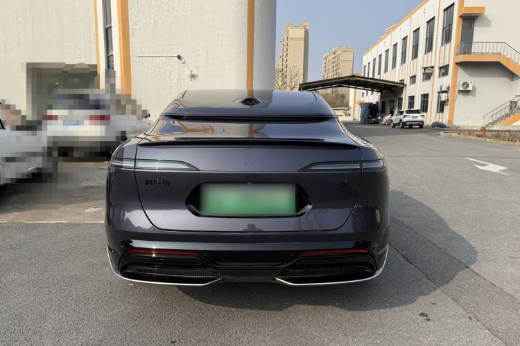 Avatr 06 2025 car image #9