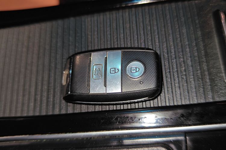 起亚 起亚K4 2017 汽车图片 #9