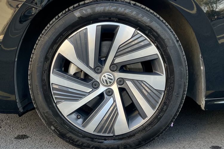 Volkswagen Passat New Energy 2019 #9 Volkswagen Passat New Energy 2019 car image #9