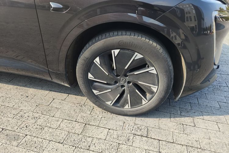 Avatr 07 2025 car image #9