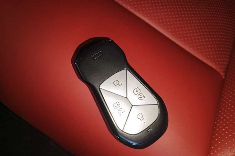 小鹏 小鹏P7 2024 汽车图片 #9