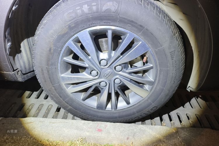 GEELY Emgrand 2018 car image #9
