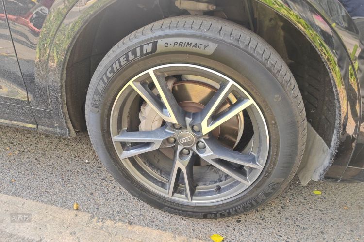 Audi Q5L 2020 صورة سيارة #9