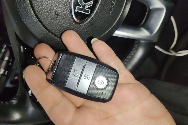 起亚 奕跑 2019 汽车图片 #9