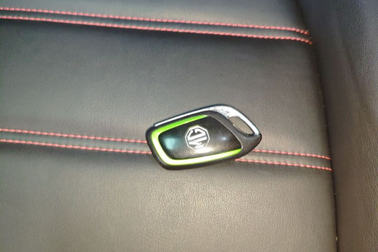 MG 6 New Energy 2021 car image #9