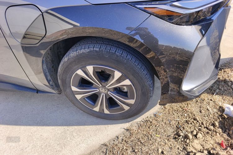 丰田 一汽丰田bZ4X 2023 汽车图片 #9