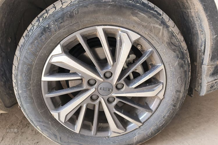 GEELY Coolray 2023 car image #9