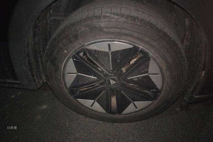 Deepal S07 2025 car image #9