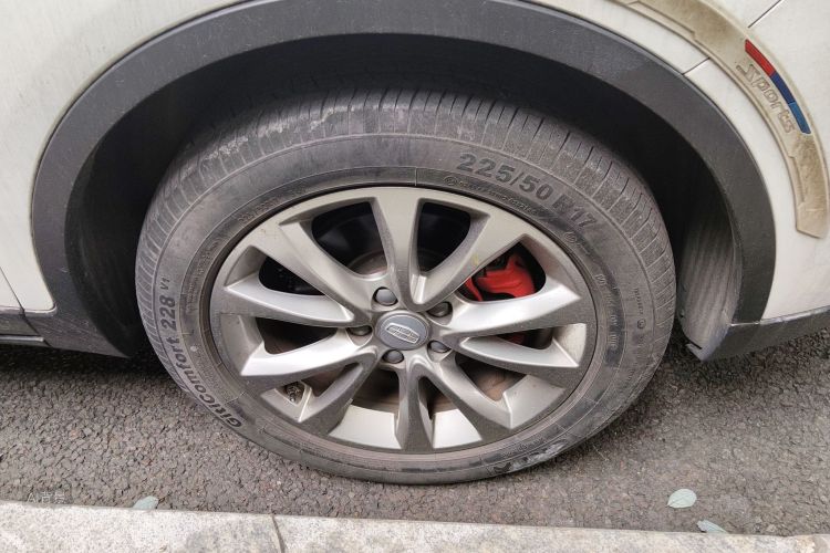 GEELY Emgrand GS 2019 car image #9