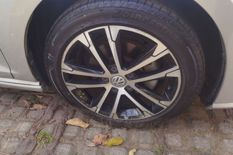 Volkswagen Golf 2015 car image #9