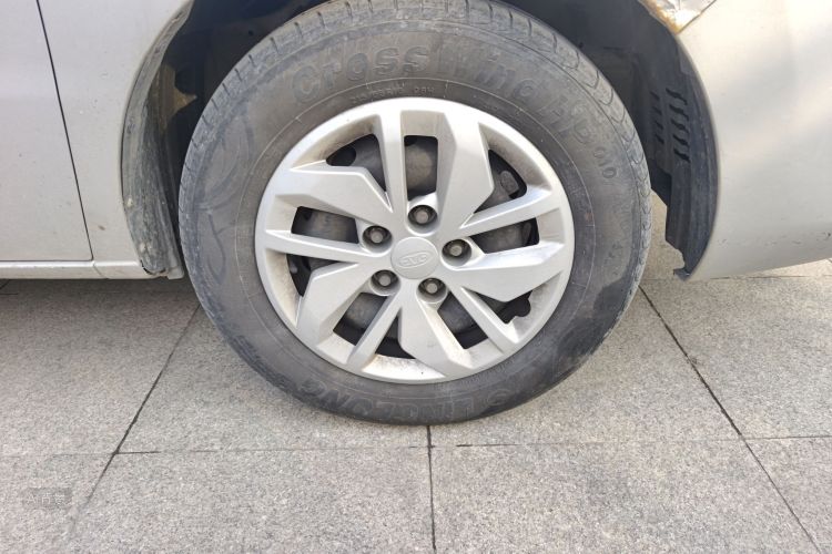 JAC 2019 #9 JAC 2019 car image #9