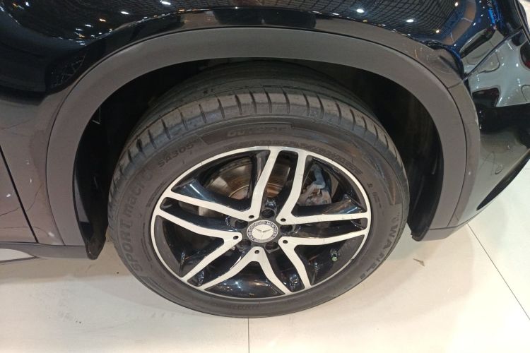 Mercedes-Benz GLA Class 2016 immagine di auto #9