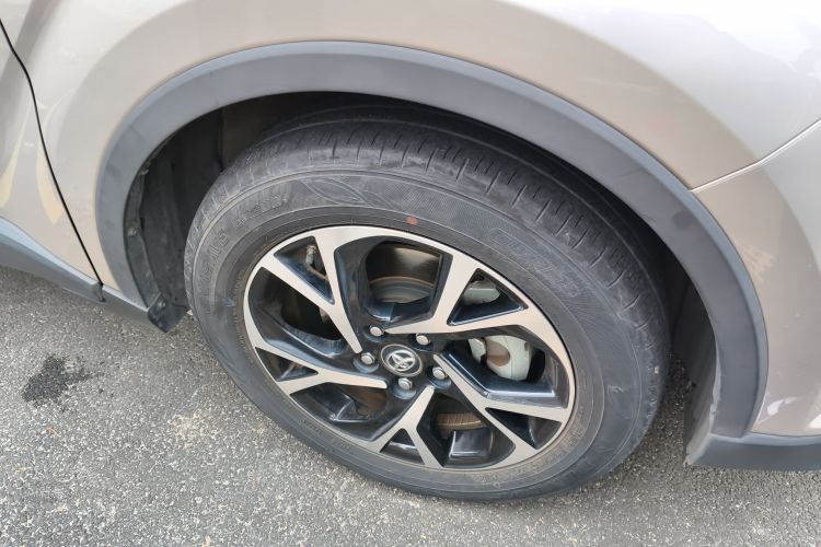 Toyota C-HR 2020 #9 Toyota C-HR 2020 immagine di auto #9