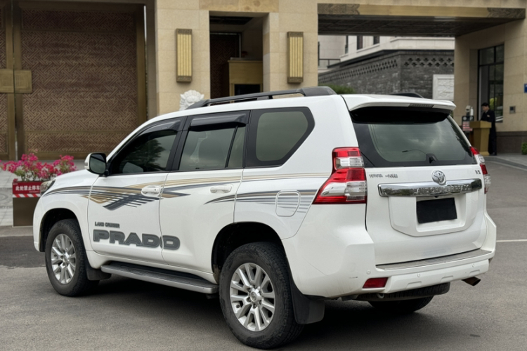 Toyota Land Cruiser Prado 2014 #9 Toyota Land Cruiser Prado 2014 car image #9