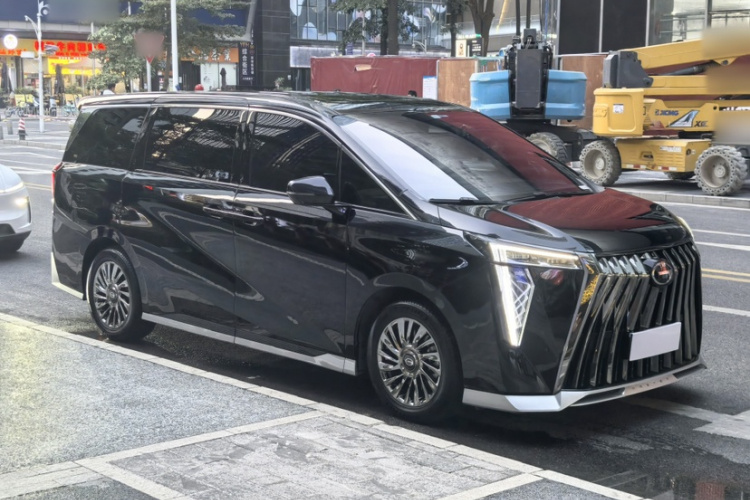 GAC Trumpchi M8 2023 #9 GAC Trumpchi M8 2023 car image #9