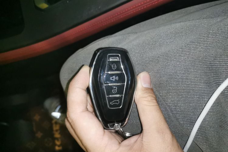 X70 PLUS 2024 car image #9