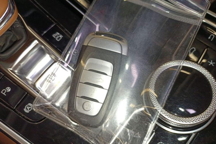 HongQi H9 2021 #9 HongQi H9 2021 car image #9