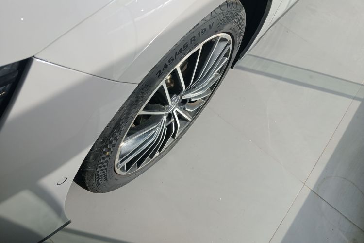 BYD Han 2024 صورة سيارة #9