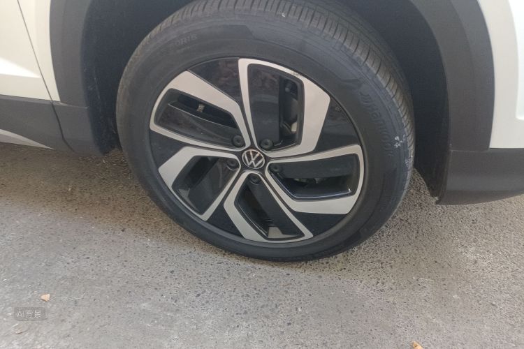 Volkswagen Tharu 2025 car image #9