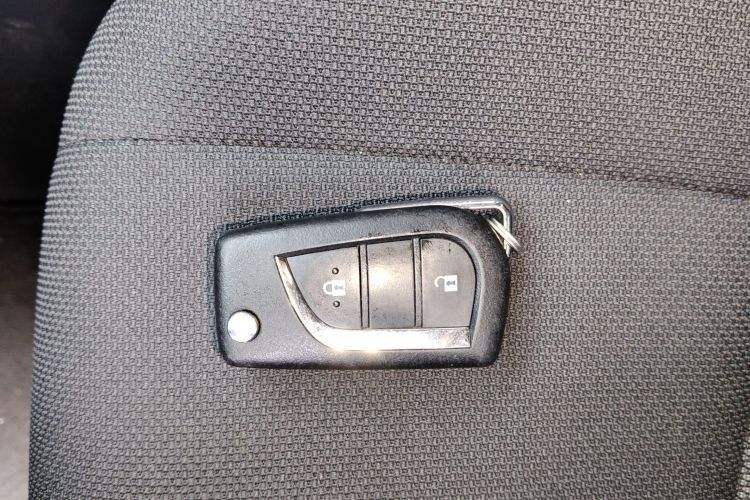 Toyota Frontlander 2023 #9 Toyota Frontlander 2023 imagen de coche #9