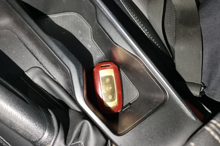 Vision X3 2020 car image #9