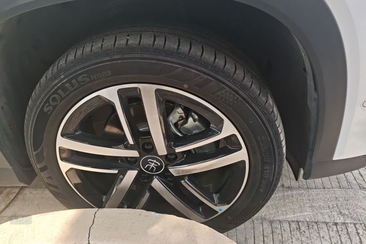 BYD SongL DM-i 2025 car image #9