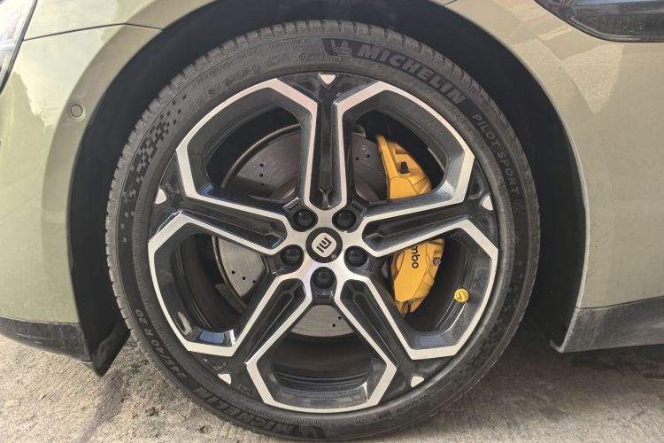 MI SU7 2024 car image #9