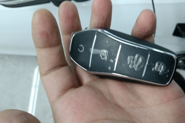 BYD Seal 05 DM-i 2025 car image #9