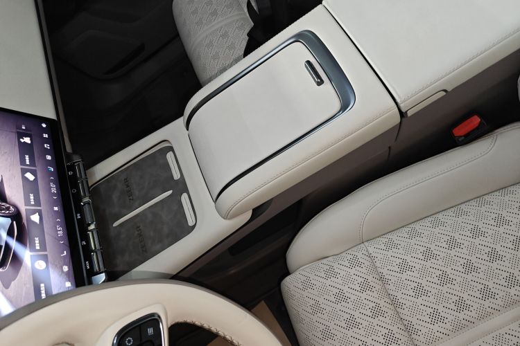 极氪 极氪7X 2025 汽车图片 #9