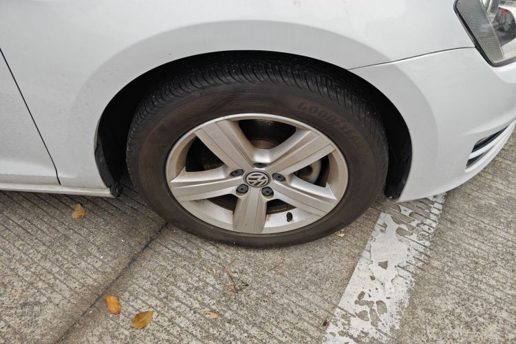 Volkswagen Golf 2017 изображение автомобиля #9