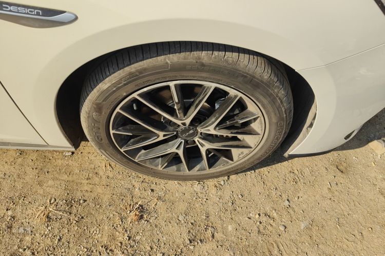 BYD Seal 07 DM-i 2024 imagem de carro #9