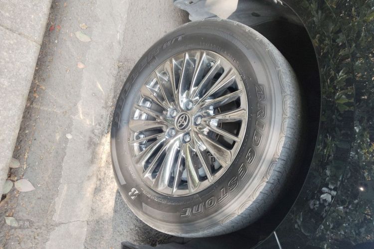 Toyota Vellfire 2020 immagine di auto #9