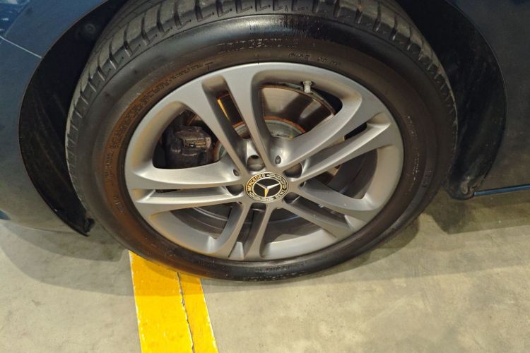 Mercedes-Benz B Class 2019 car image #9