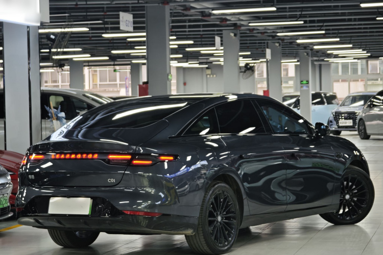 零跑汽车 零跑C01 2025 汽车图片 #9