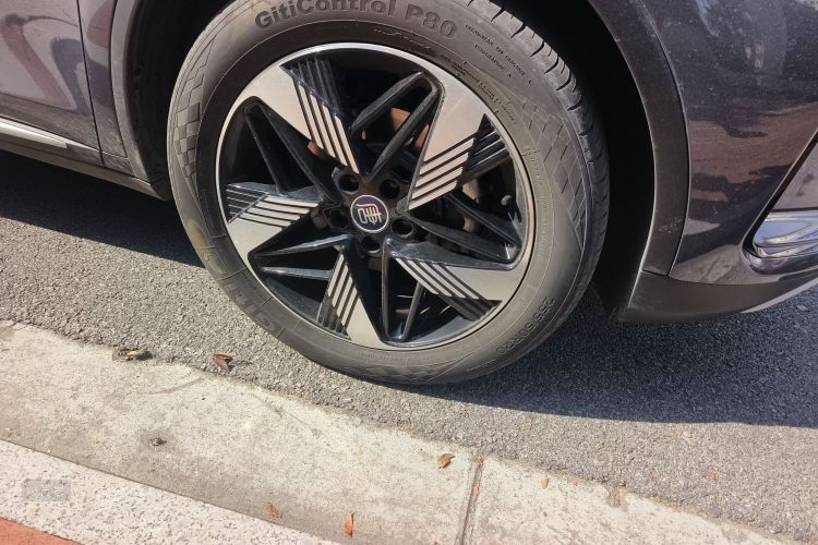 BYD Tang New Energy 2024 #9 BYD Tang New Energy 2024 car image #9