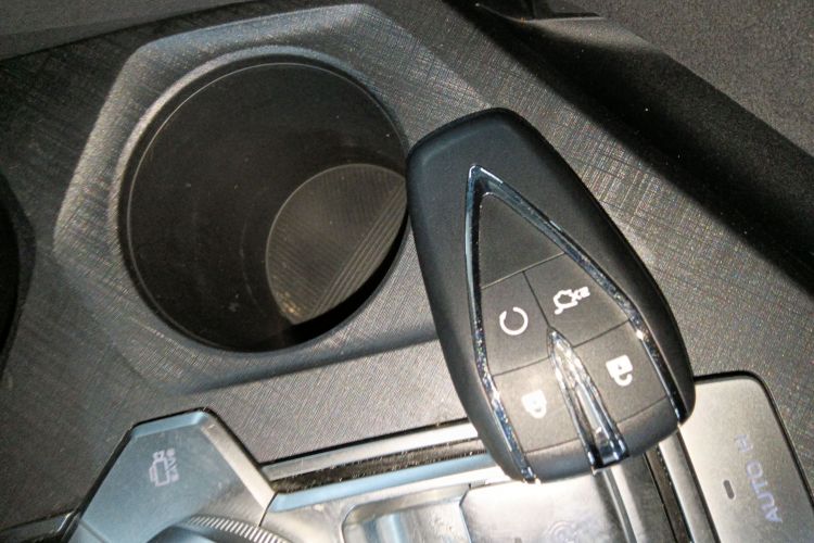 Changan UNI-V 2023 #9 Changan UNI-V 2023 car image #9