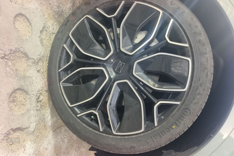 Avatr 11 2023 #9 Avatr 11 2023 car image #9