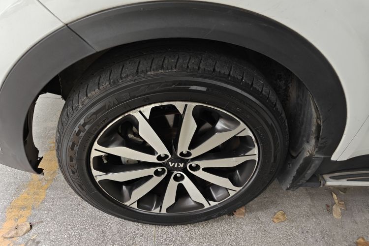 Kia KX5 2016 صورة سيارة #9